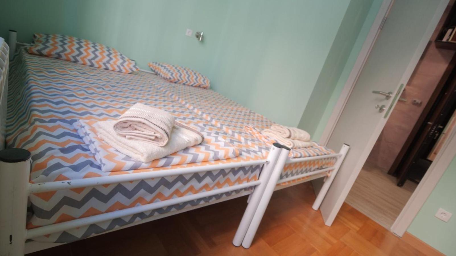 Stella Di Notte Vip Hostel Belgrado Buitenkant foto