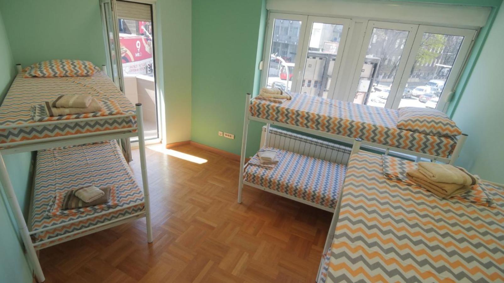 Stella Di Notte Vip Hostel Belgrado Buitenkant foto