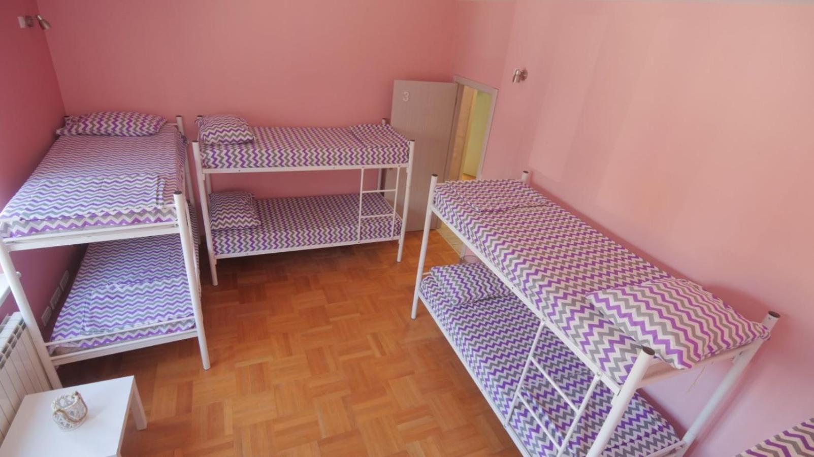 Stella Di Notte Vip Hostel Belgrado Buitenkant foto